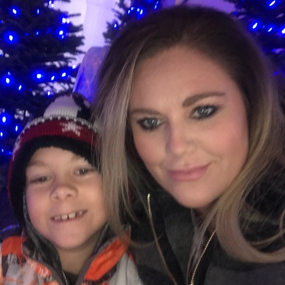 Meet your Posher, Amy - Picture 7 of 8